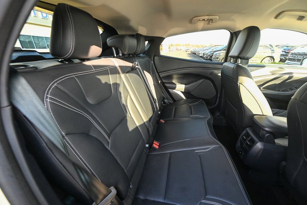 Used 2025 Ford Mustang Mach-E Premium image 28