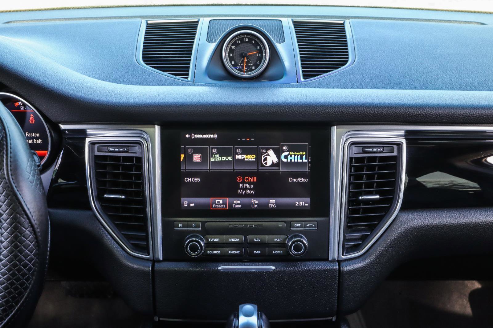 Used 2017 Porsche Macan image 27