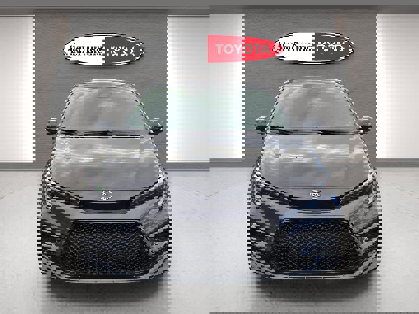 Used 2026 Toyota Corolla SE image 4