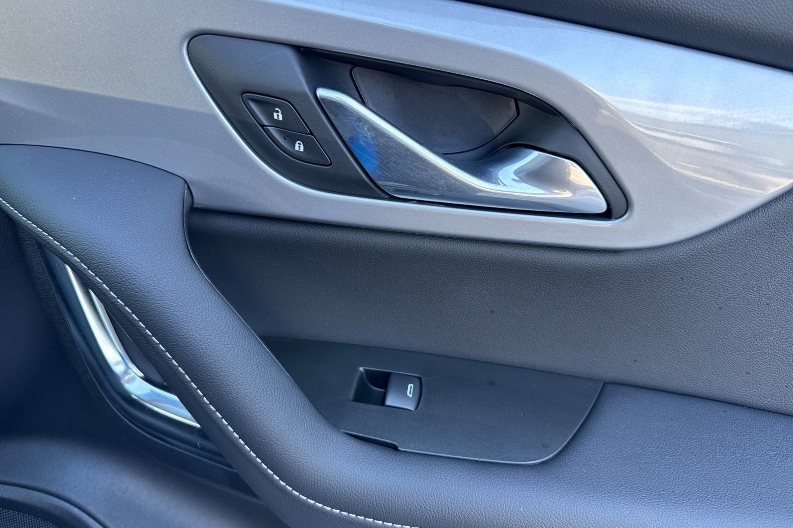 Used 2026 Chevrolet Blazer LT w/ Convenience Package image 21