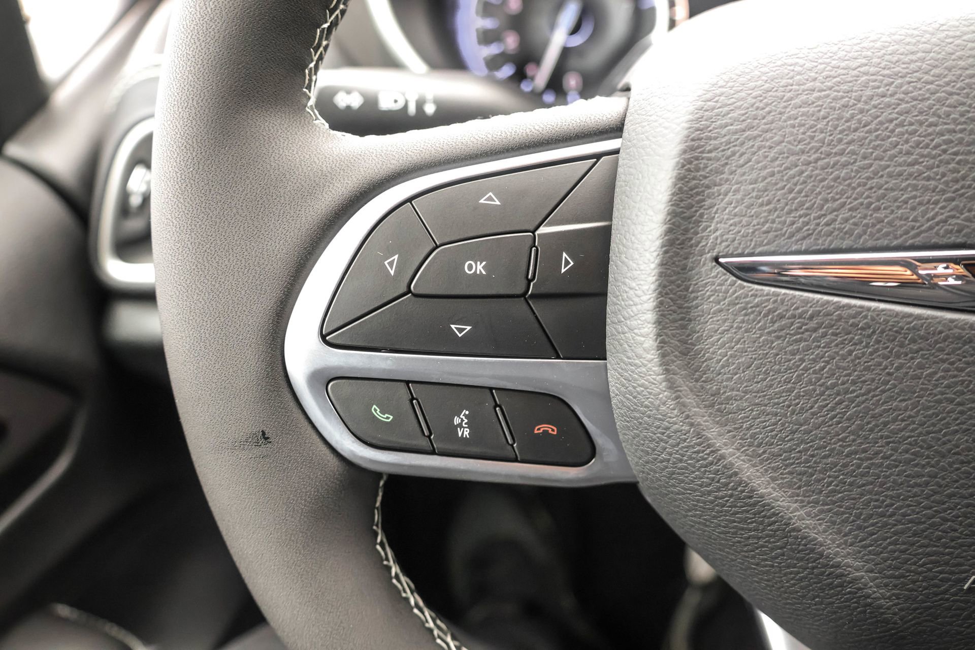 New 2026 Chrysler Pacifica Select image 22