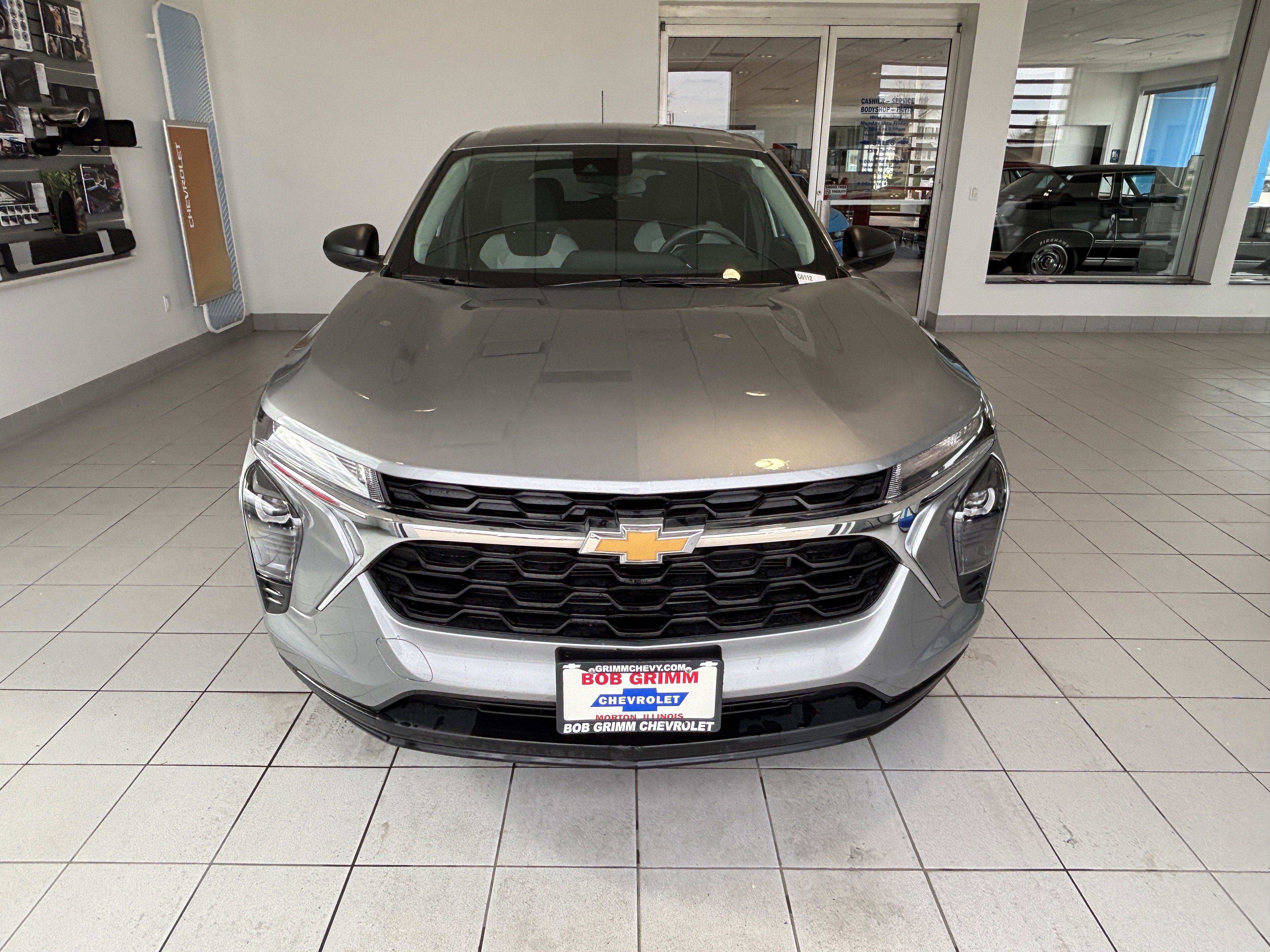 Used 2024 Chevrolet Trax LS w/ Driver Confidence Package image 5