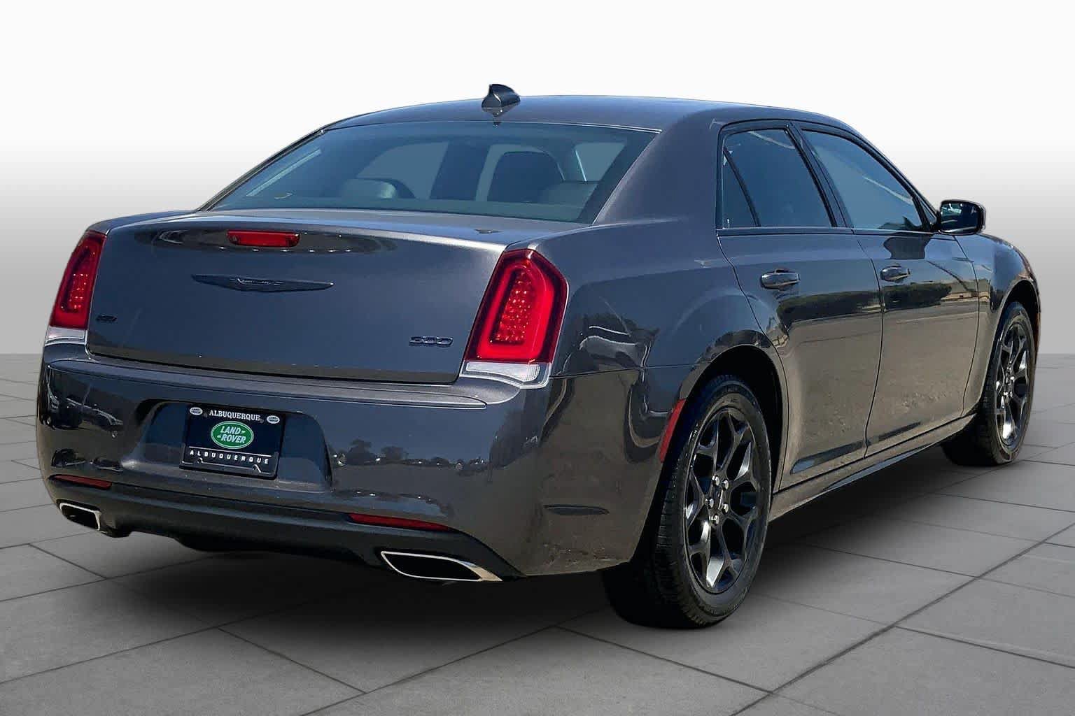 Used 2022 Chrysler 300 Touring L w/ Popular Equipment Group AWD/4WD image 12