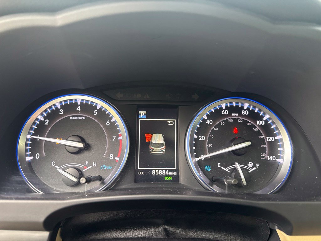 Used 2019 Toyota Highlander XLE AWD/4WD image 31
