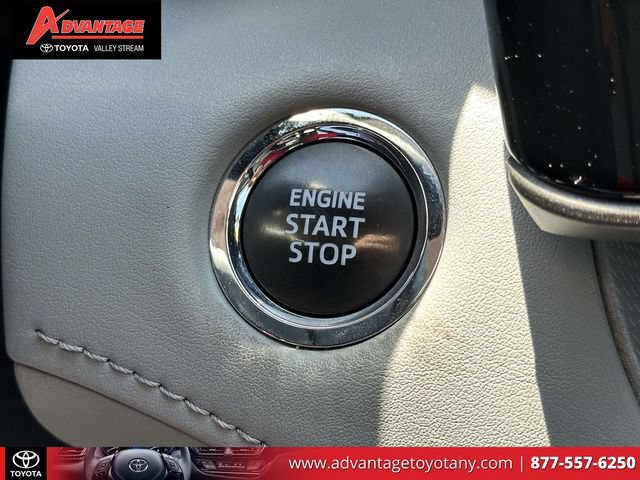 Used 2023 Toyota Highlander LE AWD/4WD image 32