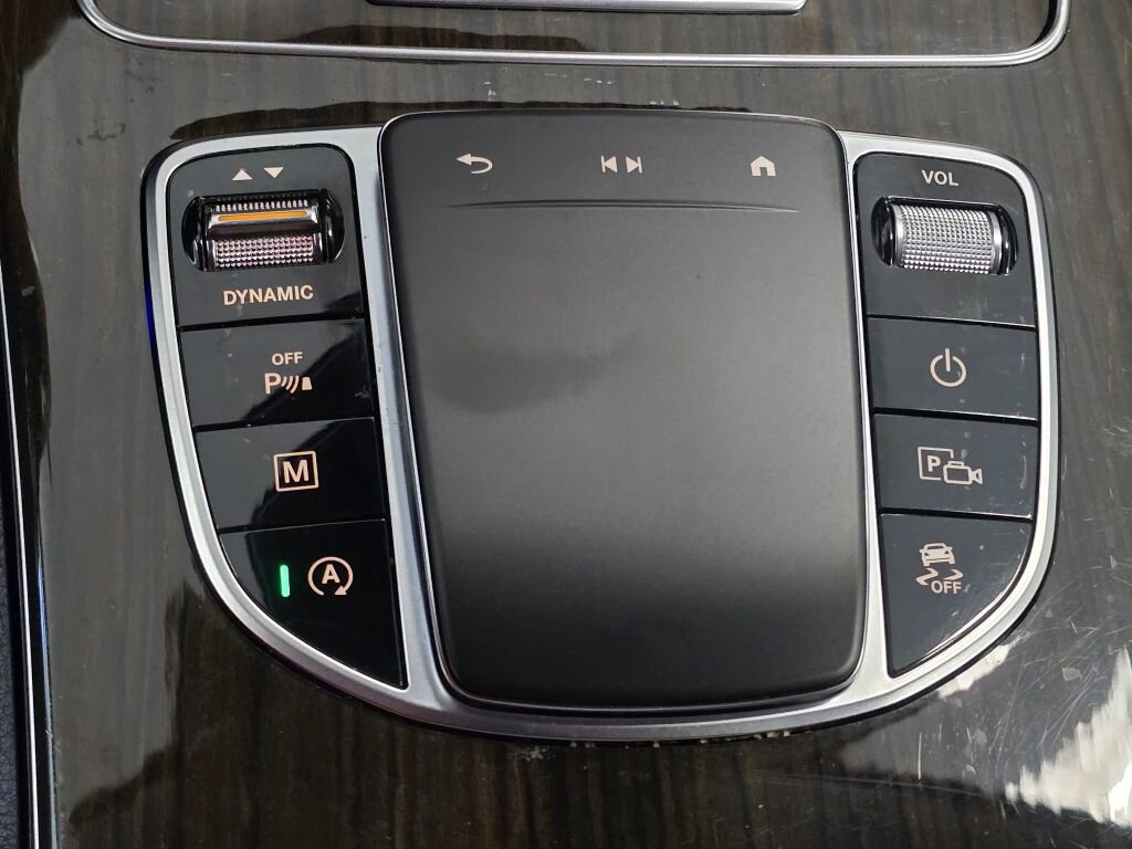 Used 2022 Mercedes-Benz GLC 300 GLC 300 image 39