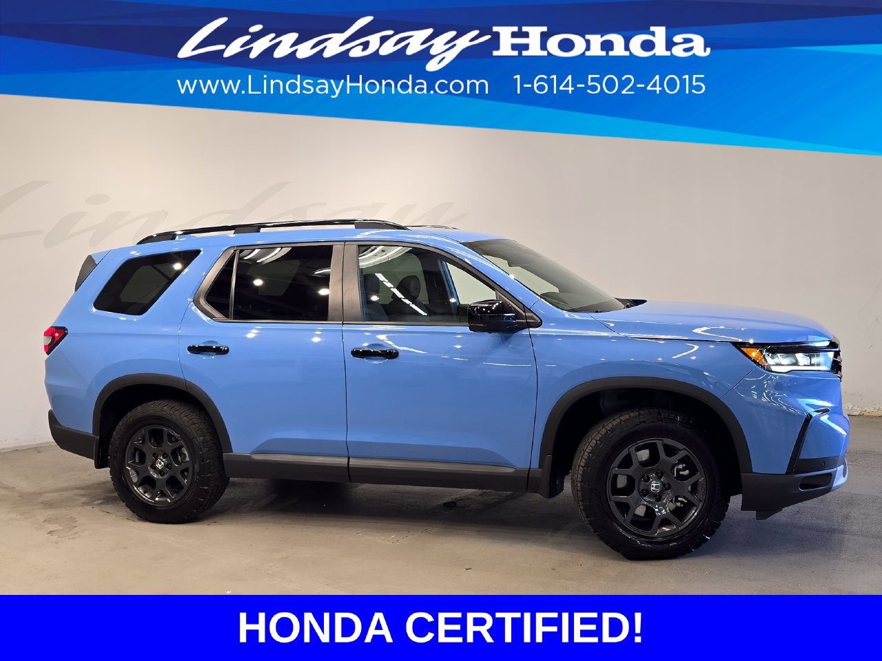 Certified 2025 Honda Pilot TrailSport image 3
