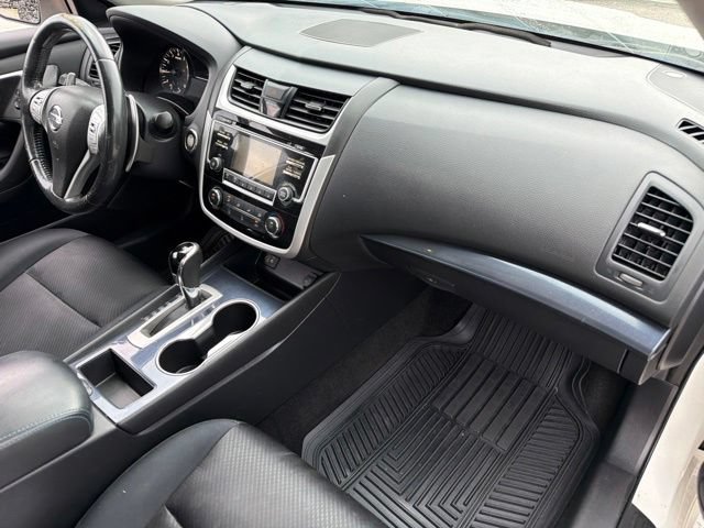 Used 2018 Nissan Altima 2.5 SR FWD image 9