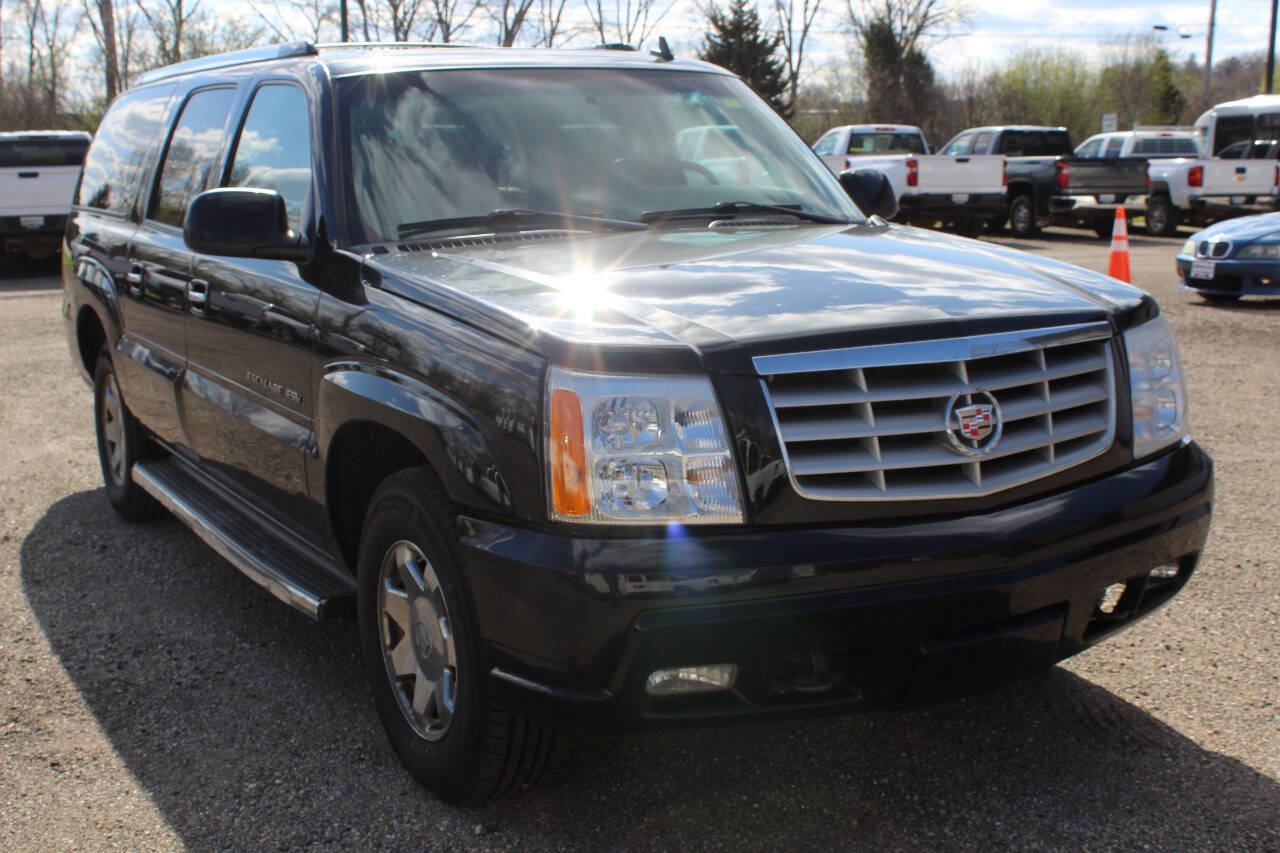Used 2006 Cadillac Escalade ESV AWD image 3