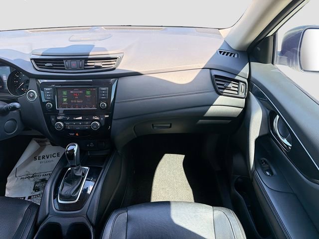 Used 2020 Nissan Rogue SL w/ Premium Package image 18