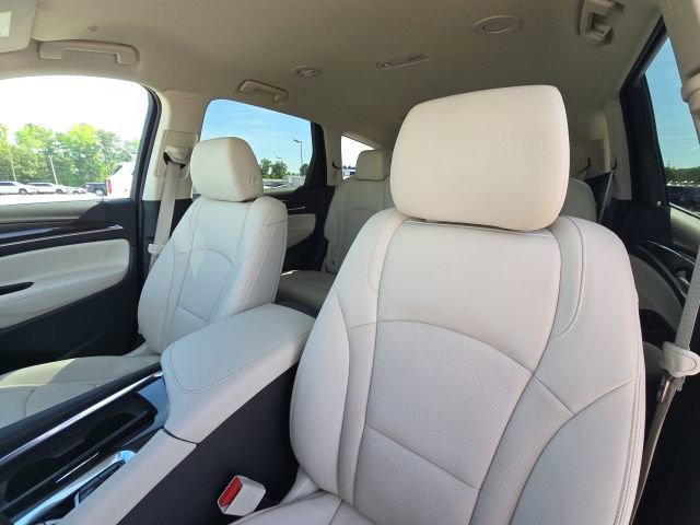 Used 2023 Buick Enclave Essence w/ Trailering Package, 5000 lbs. AWD/4WD image 25