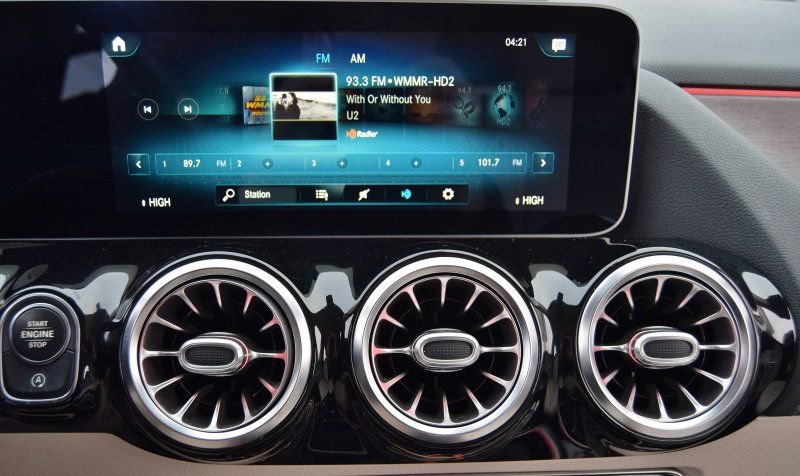 Used 2021 Mercedes-Benz GLA 250 4MATIC image 23