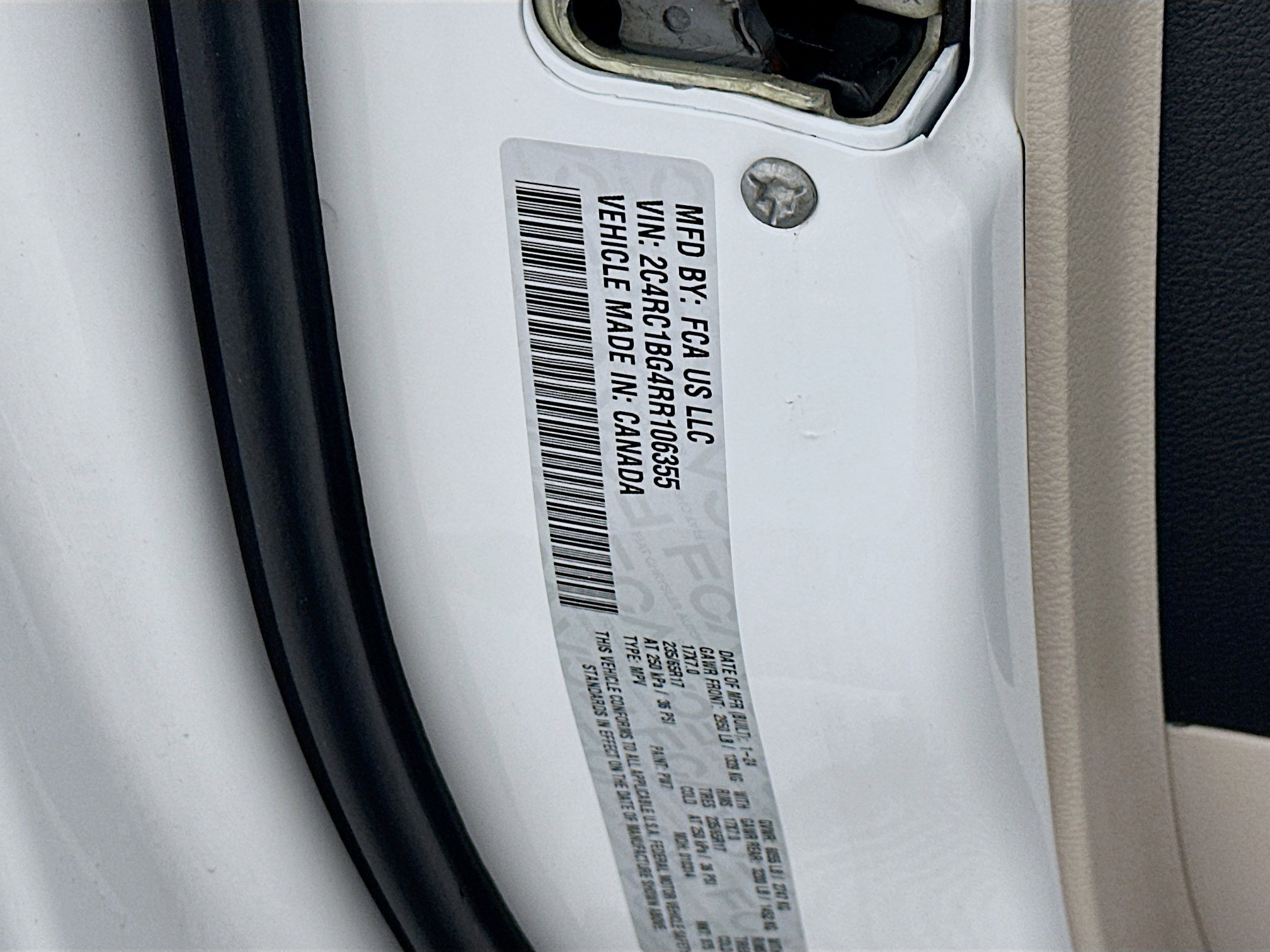 Used 2024 Chrysler Pacifica Touring-L image 12