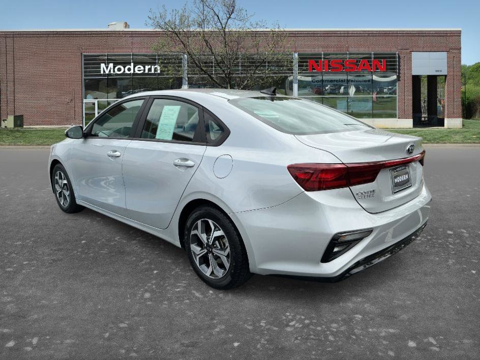 Used 2021 Kia Forte LXS FWD image 2