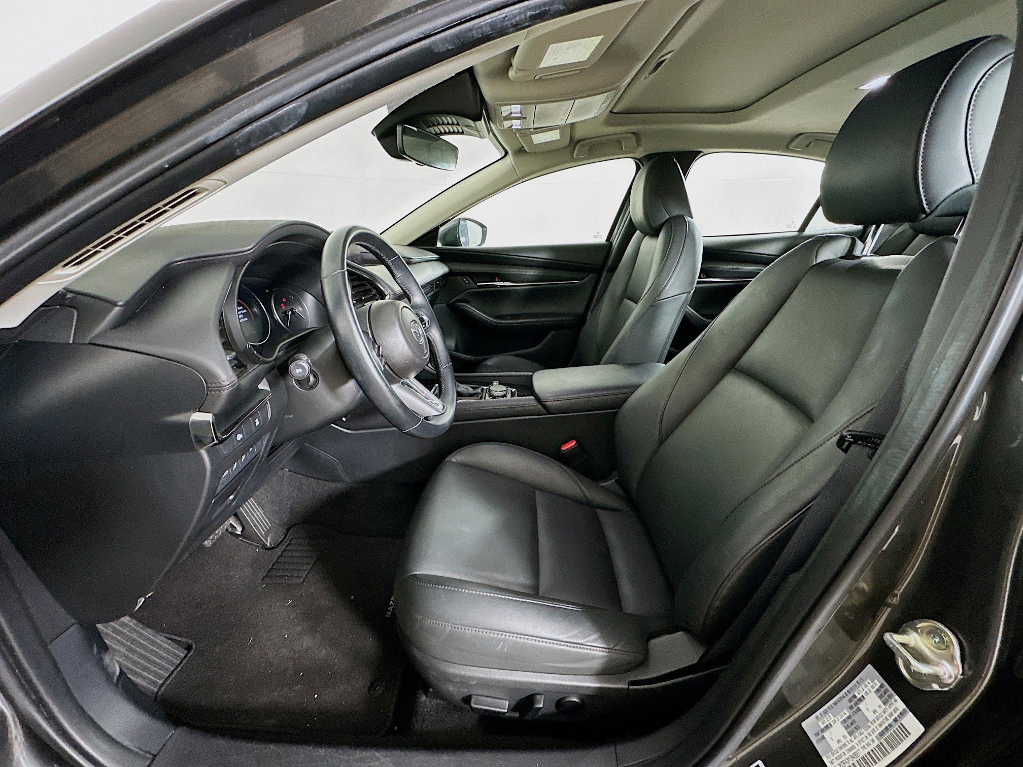 Used 2025 MAZDA MAZDA3 s image 13