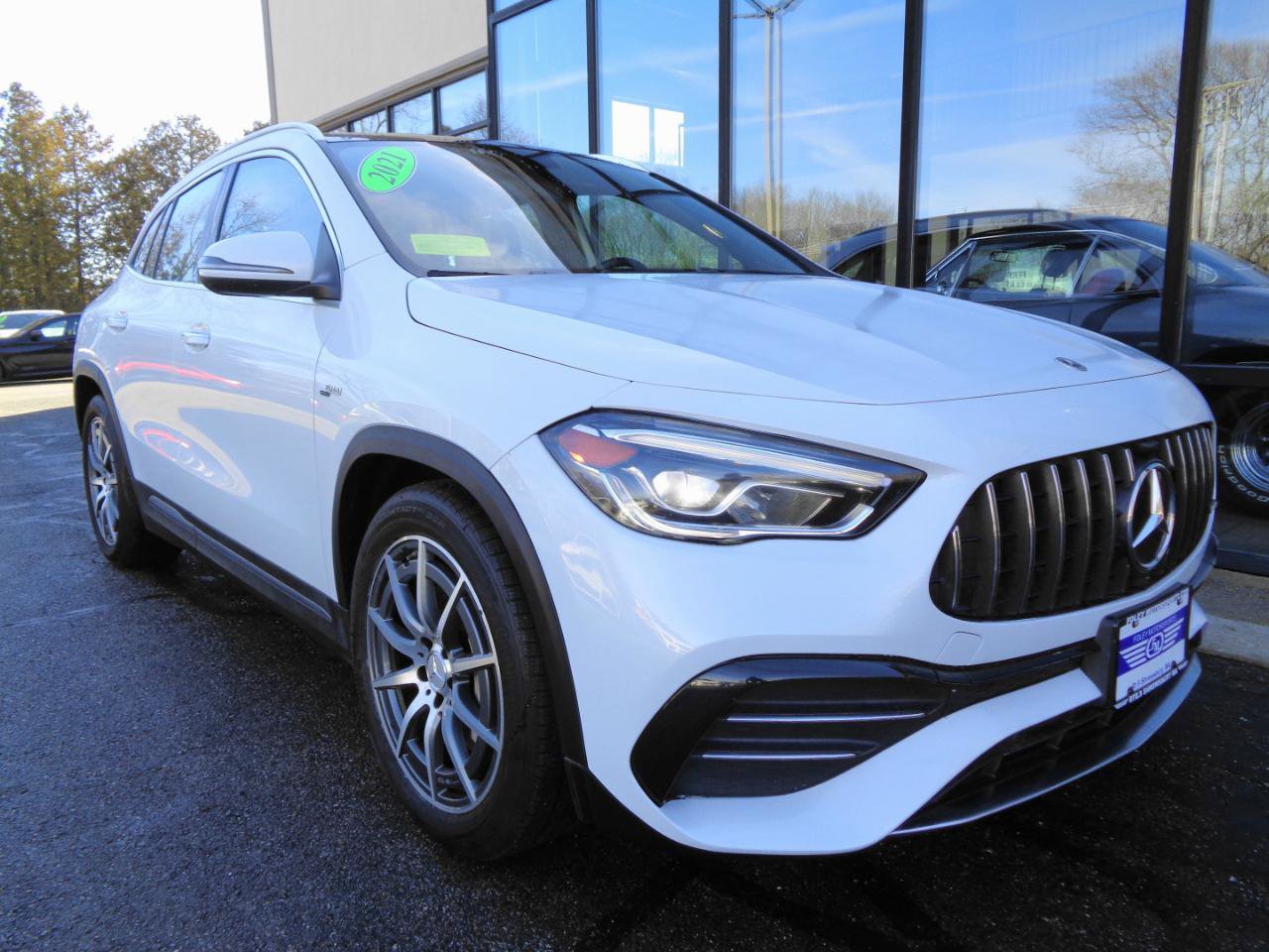 Used 2021 Mercedes-Benz GLA 35 AMG AMG GLA 35 4MATIC SUV image 3