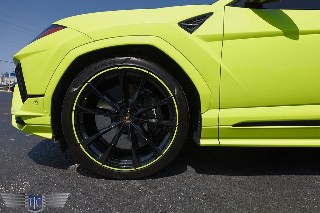 Used 2023 Lamborghini Urus S AWD/4WD image 47