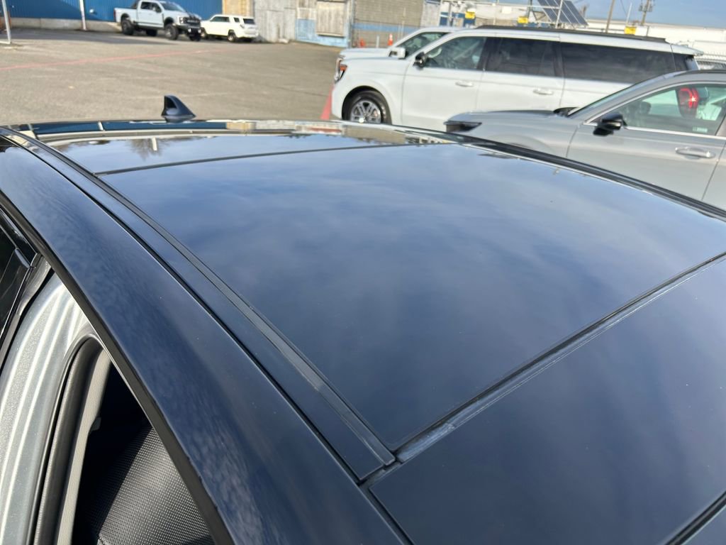 Used 2022 Toyota Camry XSE w/ Navigation Package image 28