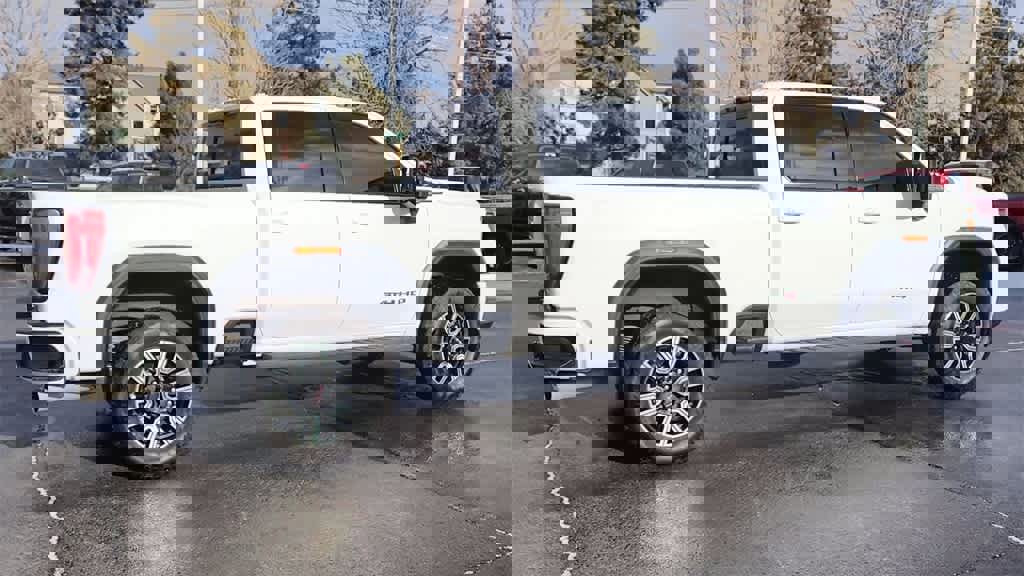Used 2022 GMC Sierra 2500 AT4 w/ AT4 Premium Plus Package image 9