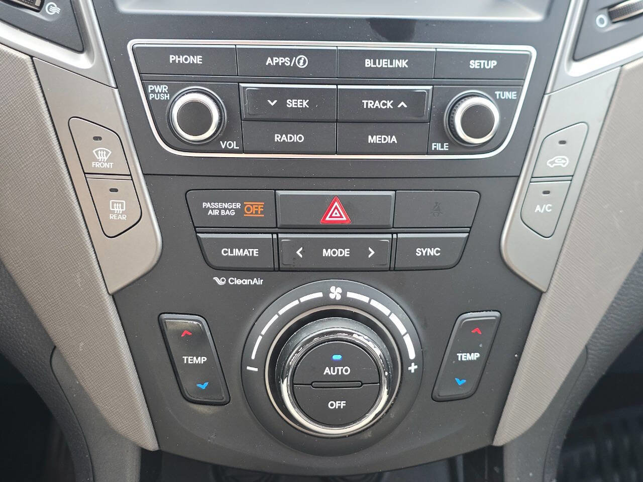 Used 2018 Hyundai Santa Fe Sport w/ 2.4L Value Package 02 image 22