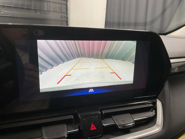 New 2026 Chevrolet TrailBlazer LT w/ LT Cold Weather Package FWD image 16