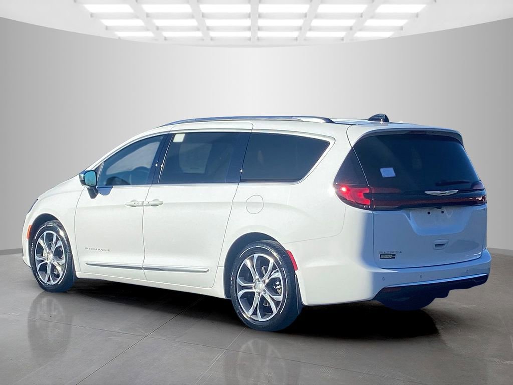 New 2026 Chrysler Pacifica Pinnacle image 3