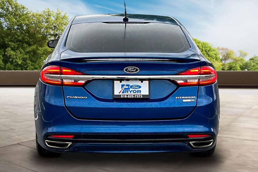Used 2018 Ford Fusion Titanium image 2