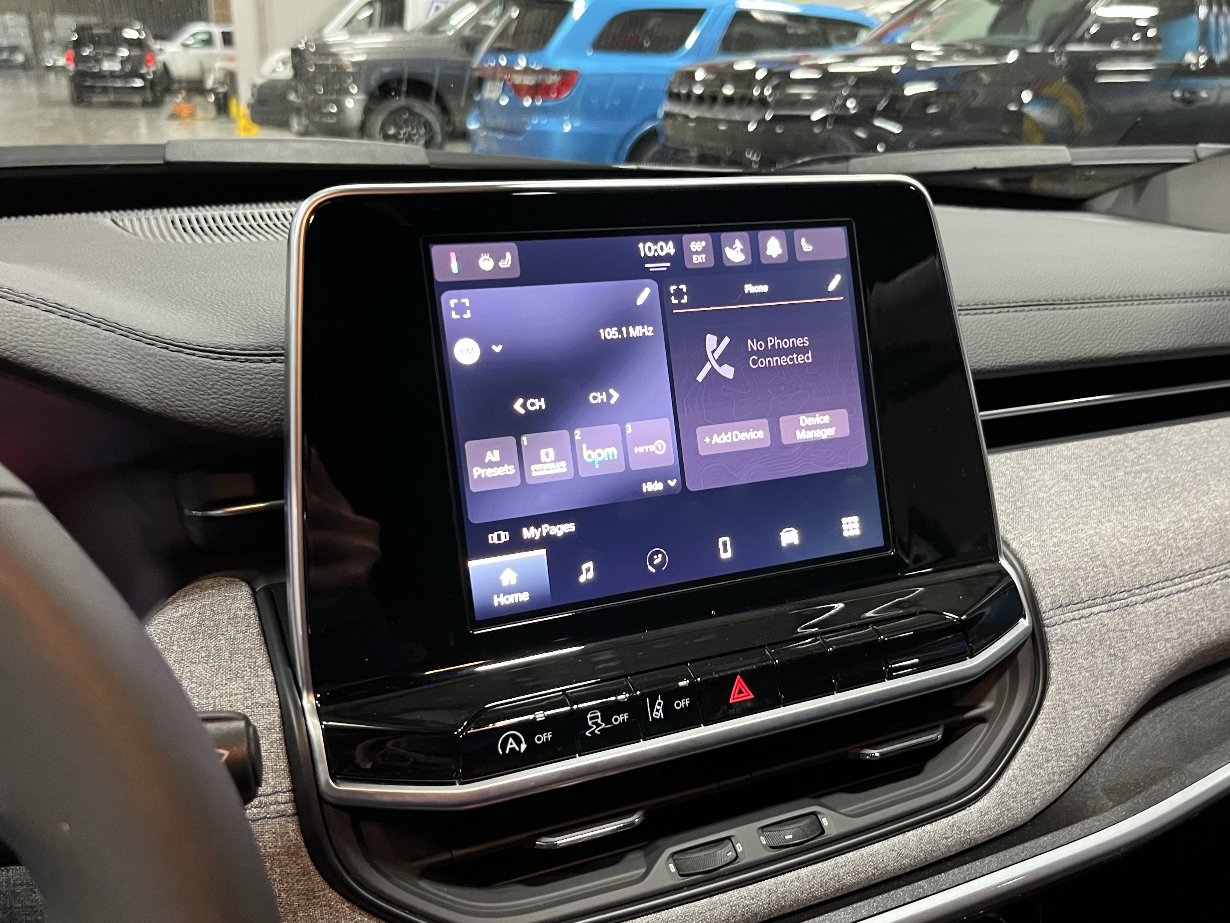 Certified 2025 Jeep Compass Latitude AWD/4WD image 21