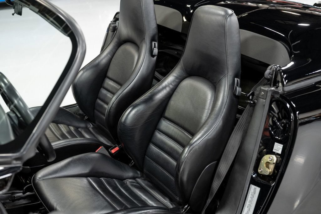 Used 1989 Porsche 911 Carrera RWD image 20