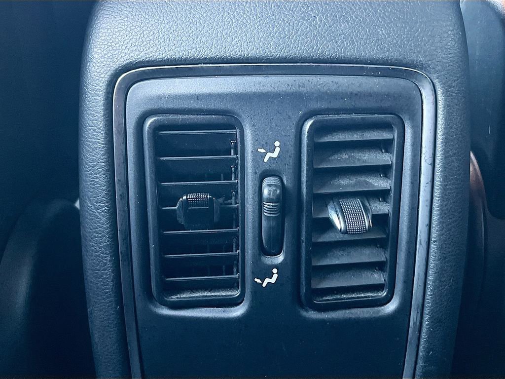 Used 2020 Jeep Grand Cherokee Laredo image 23