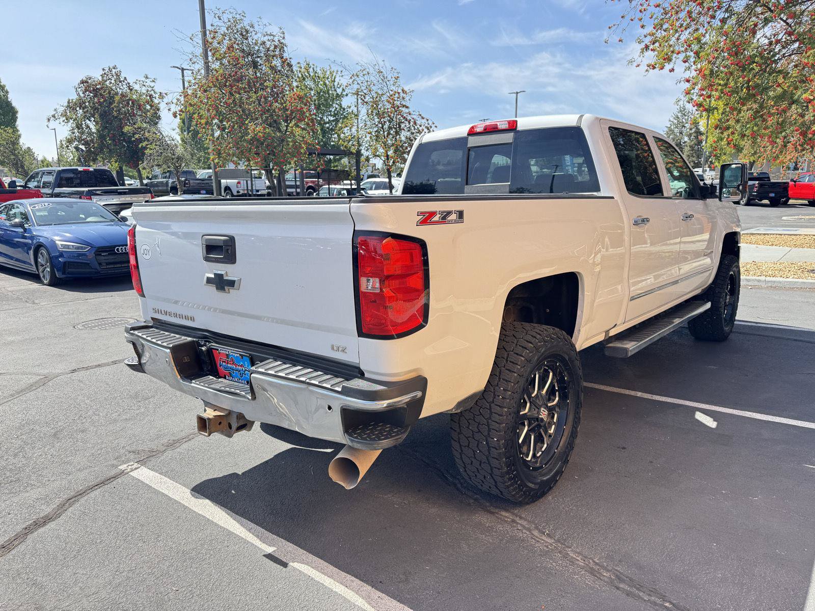 Used 2017 Chevrolet Silverado 2500 LTZ w/ Duramax Plus Package AWD/4WD image 5