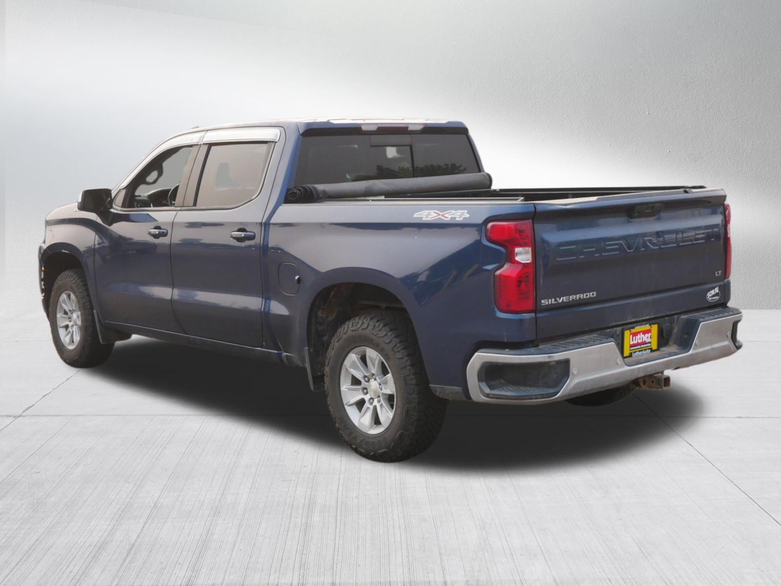 Used 2019 Chevrolet Silverado 1500 LT w/ Convenience Package AWD/4WD image 5