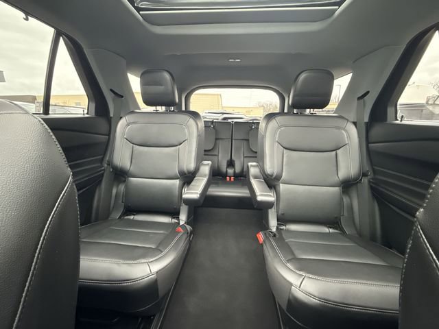 Used 2024 Ford Explorer Limited w/ Limited Technology Package image 22