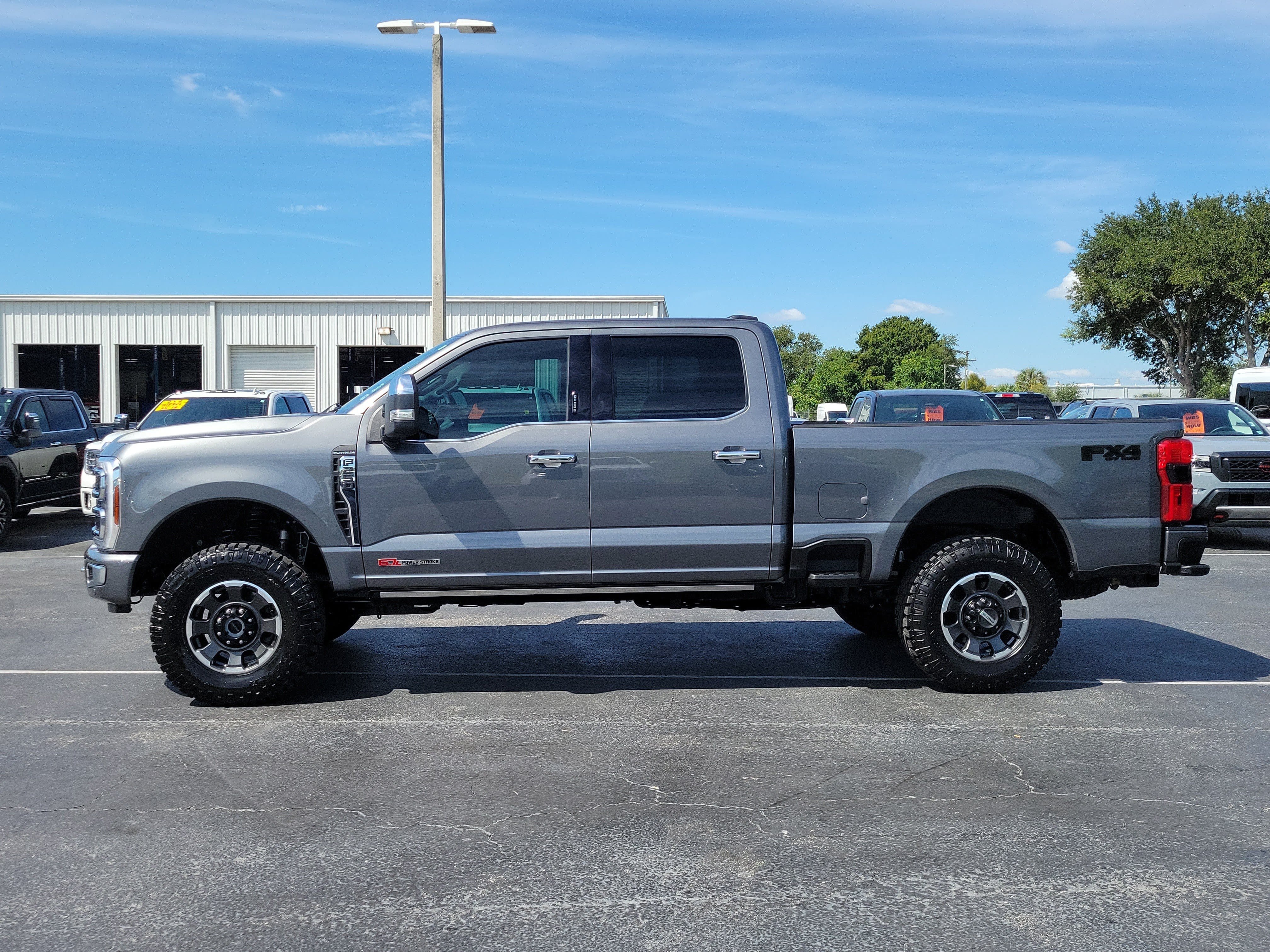 Certified 2024 Ford F250 Platinum w/ Tremor Off-Road Package AWD/4WD image 6