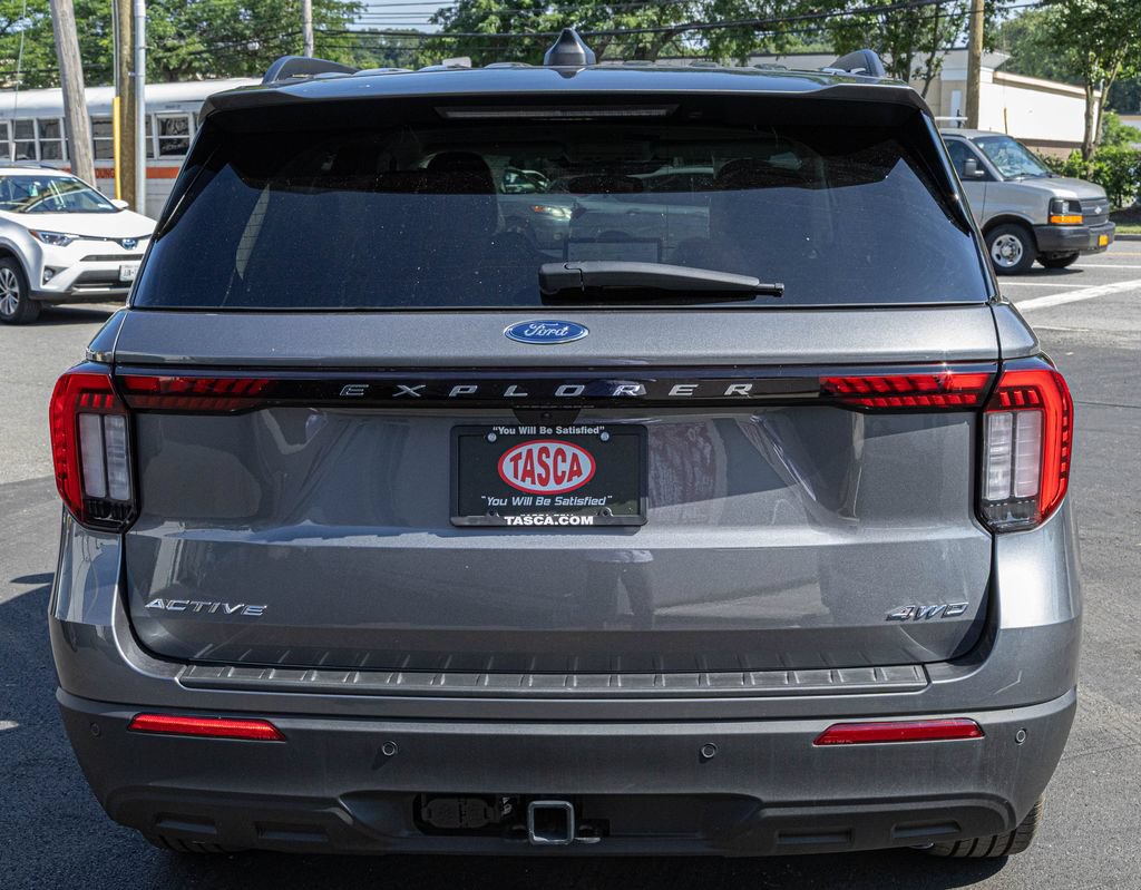 New 2026 Ford Explorer Active AWD/4WD image 5