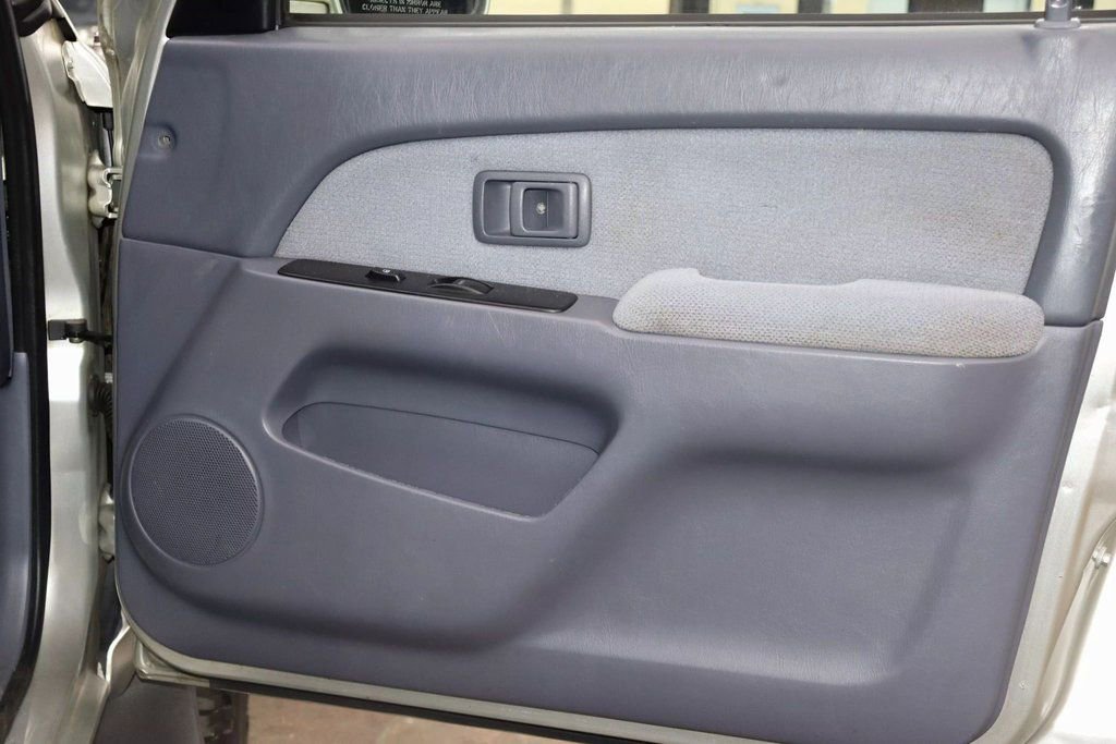 Used 1999 Toyota 4Runner SR5 image 28
