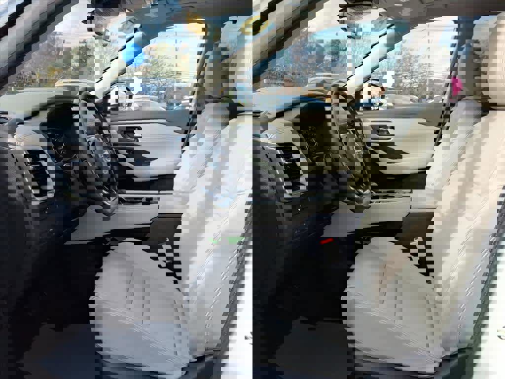 Certified 2023 Nissan Rogue SL w/ SL Premium Package image 11