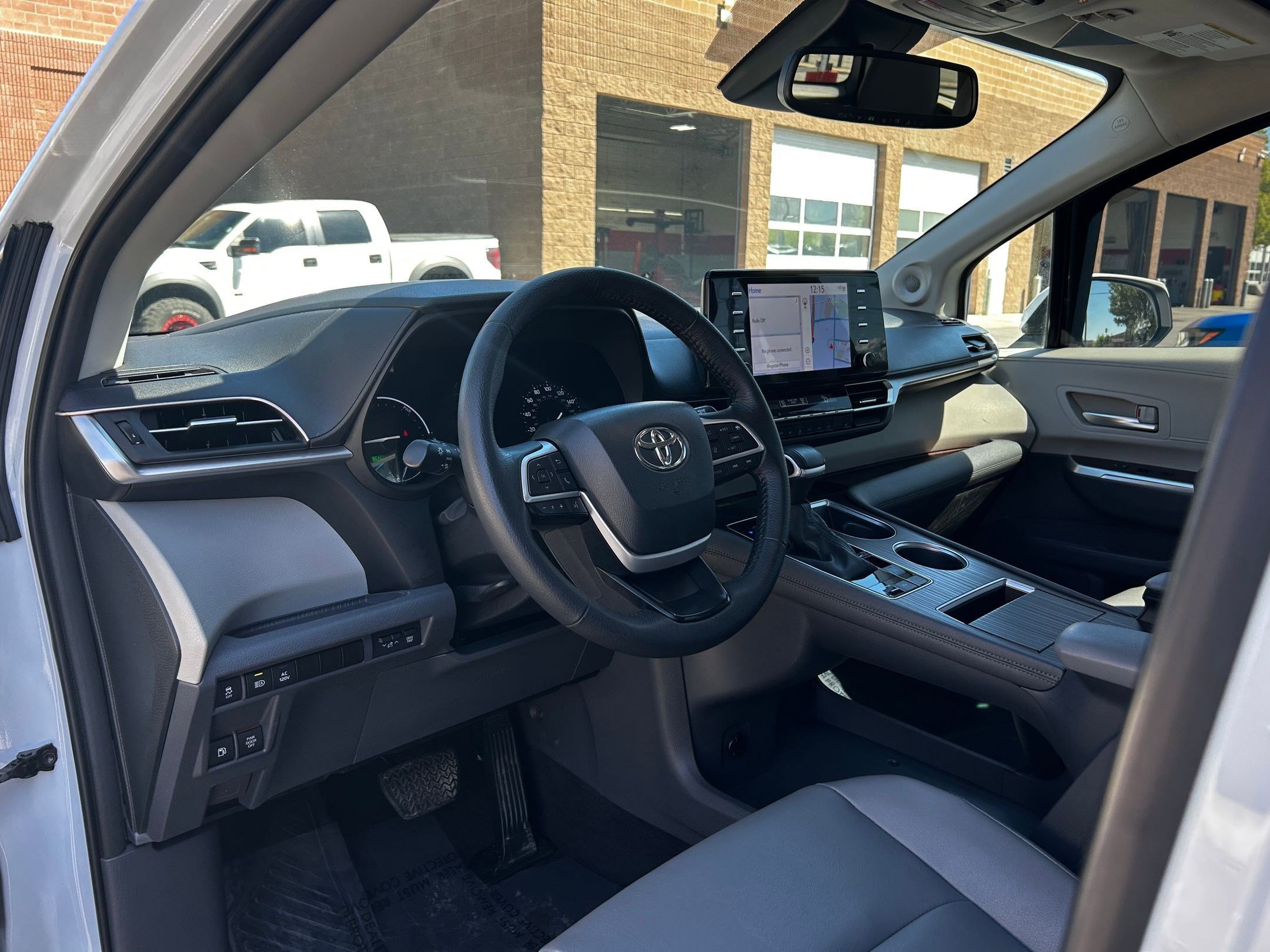 Certified 2023 Toyota Sienna XLE w/ XLE Plus Package image 11