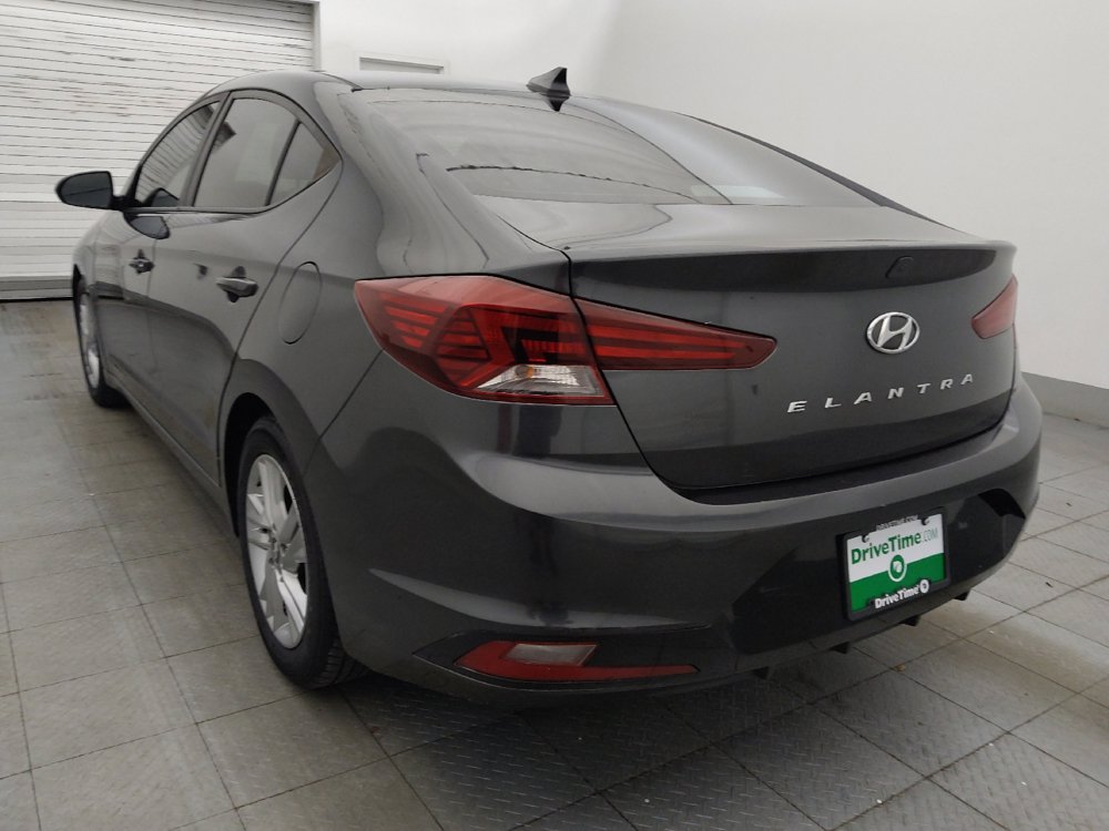 Used 2020 Hyundai Elantra SEL FWD image 5