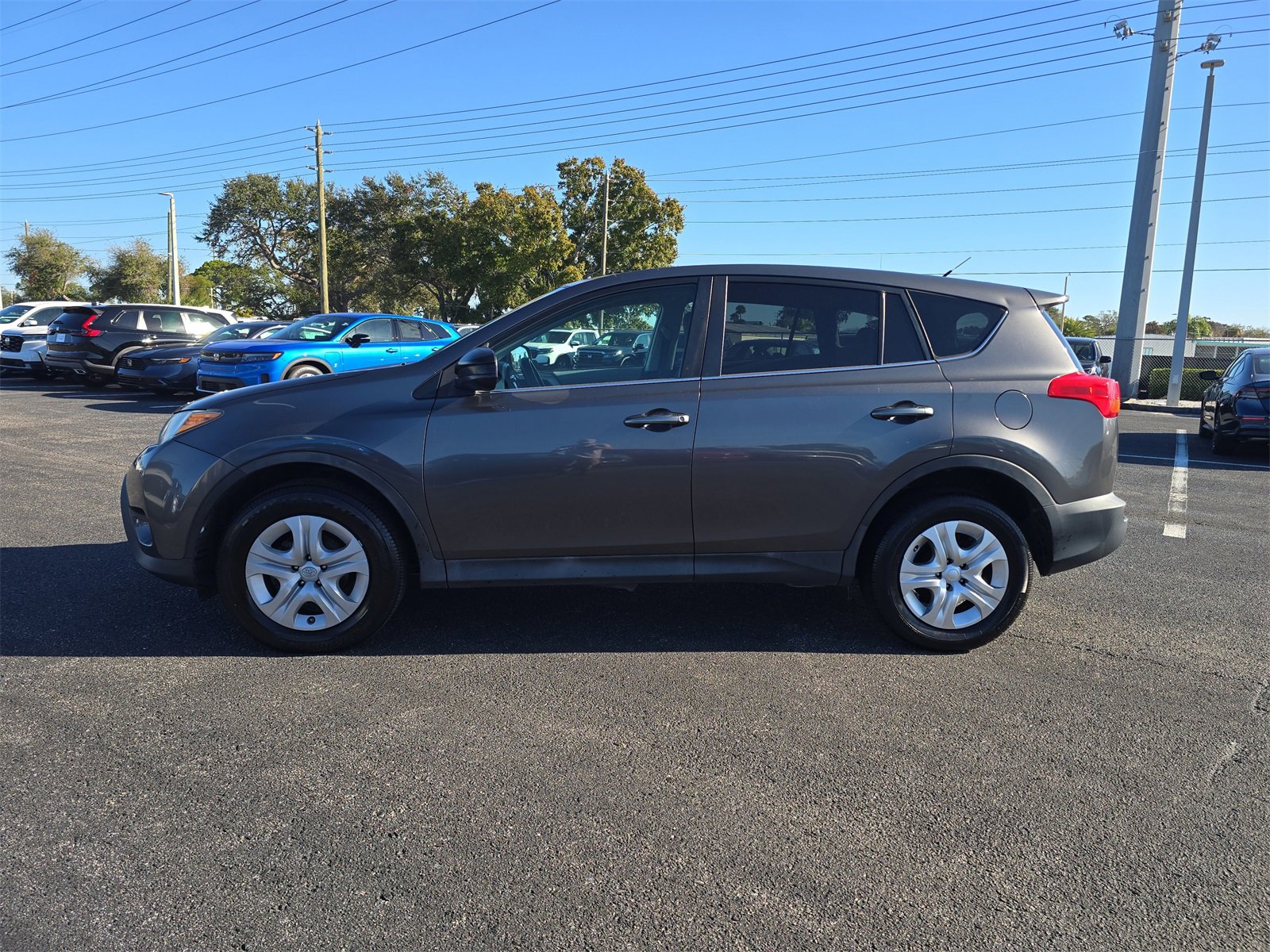 Used 2013 Toyota RAV4 LE image 6
