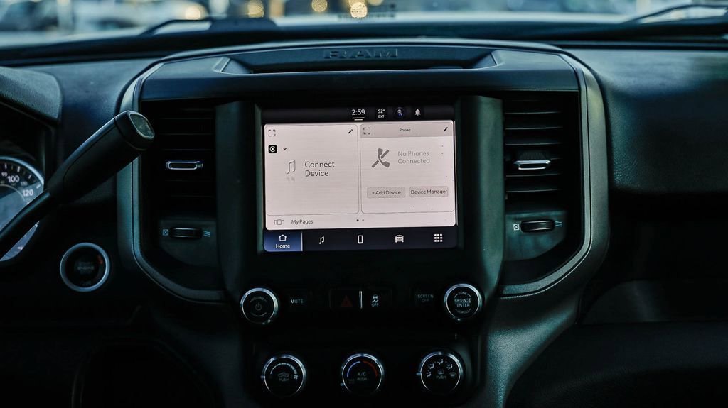 Used 2023 RAM 2500 Tradesman w/ Chrome Appearance Group AWD/4WD image 17