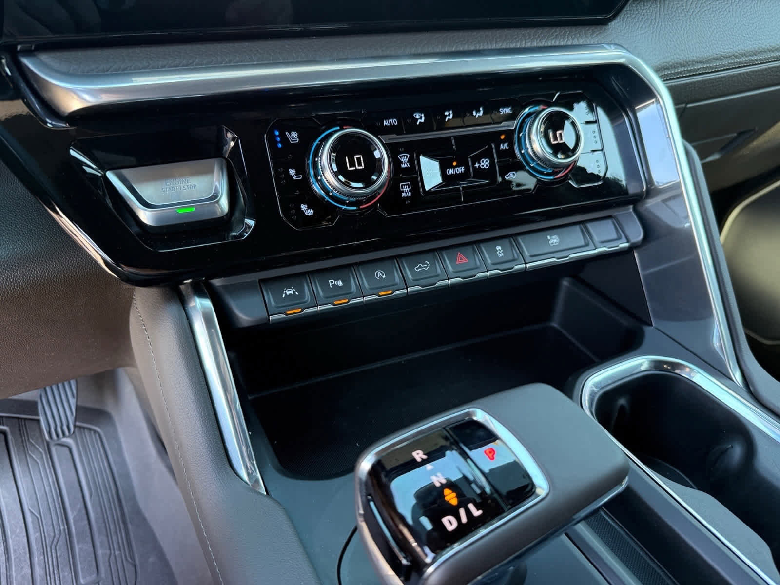 Used 2023 GMC Sierra 1500 Denali w/ Denali Reserve Package image 21