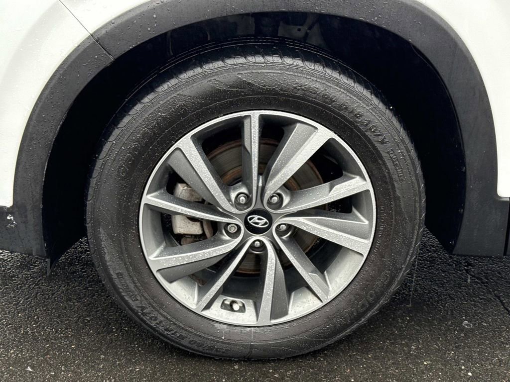 Used 2019 Hyundai Santa Fe Limited AWD/4WD image 8
