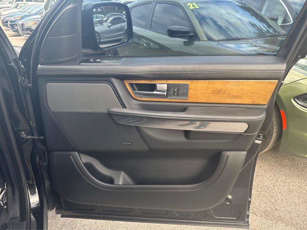 Used 2013 Land Rover Range Rover Sport HSE LUX AWD/4WD image 19