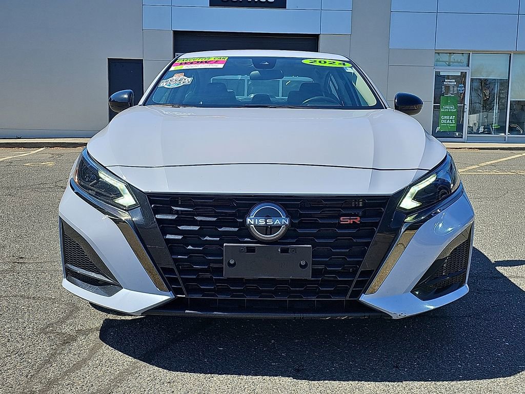 Used 2024 Nissan Altima 2.5 SR image 2