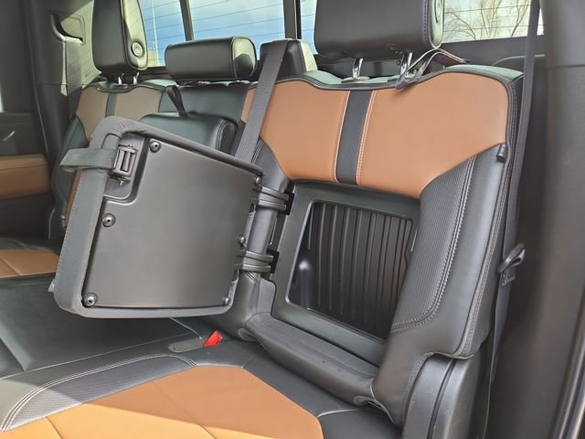 Used 2023 Chevrolet Silverado 3500 High Country image 34