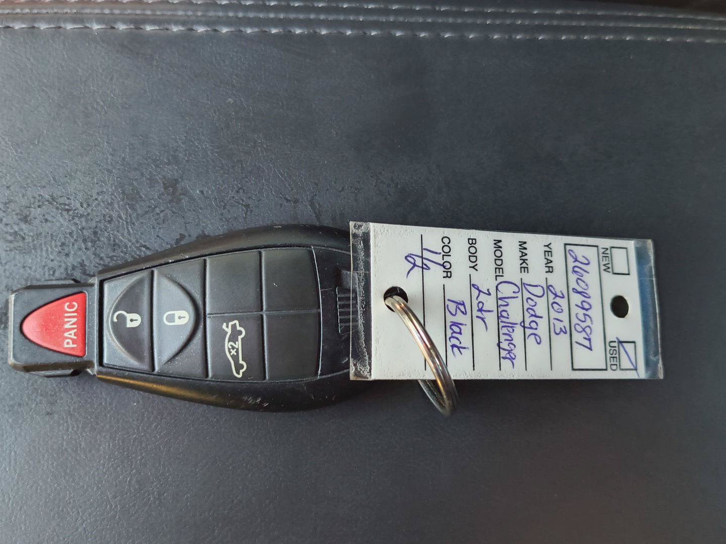 Used 2013 Dodge Challenger R/T Plus RWD image 36