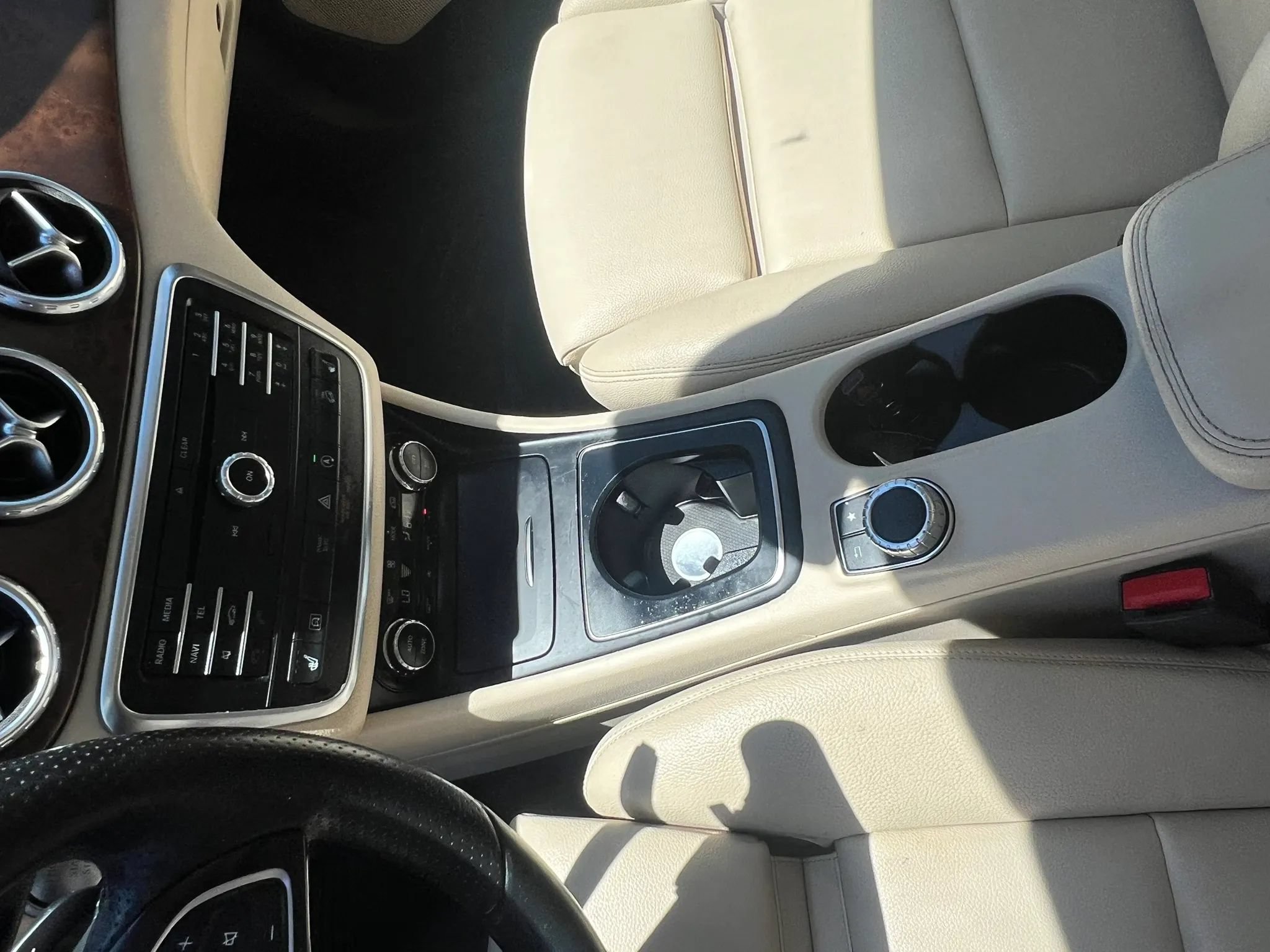 Used 2017 Mercedes-Benz GLA 250 4MATIC w/ Premium Package image 19