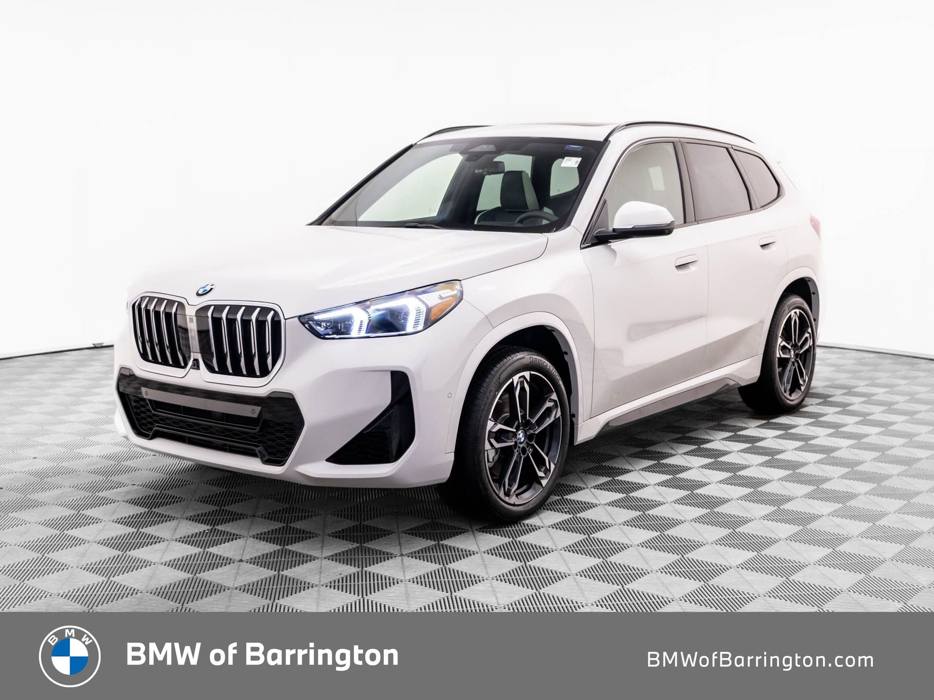 New 2026 BMW X1 xDrive28i AWD/4WD image 1