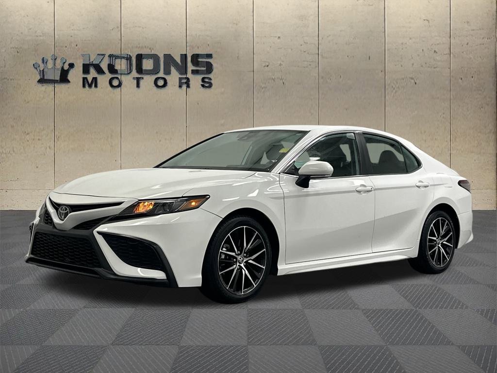 Used 2023 Toyota Camry SE